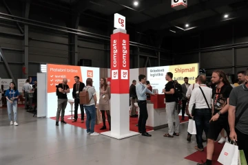Reshoper - stánek Comgate, Shipmall